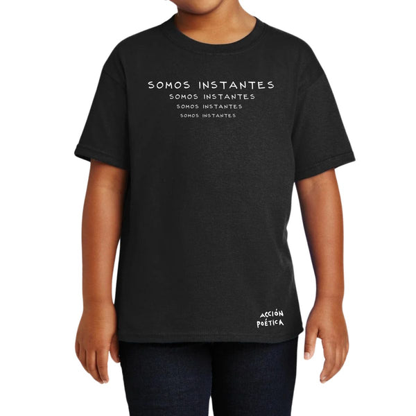 Playera Niños Acción Poética Somos Instantes